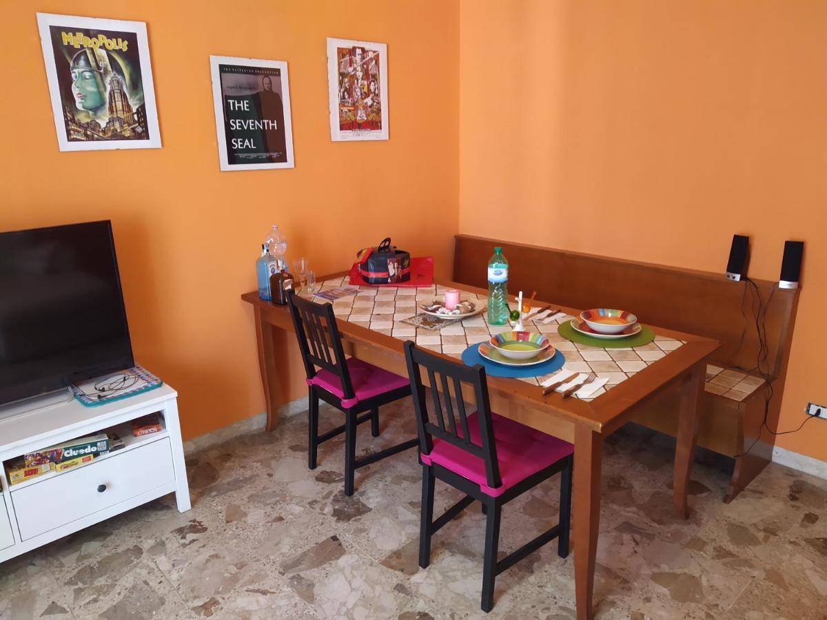Vesuvio Corner - Spacious And Colorful Apartment In San Giorgio, Very Close To Napoli, Ideal For Families And Groups, Close To Pompeii, Sorrento... Сан-Джорджо-а-Кремано Экстерьер фото